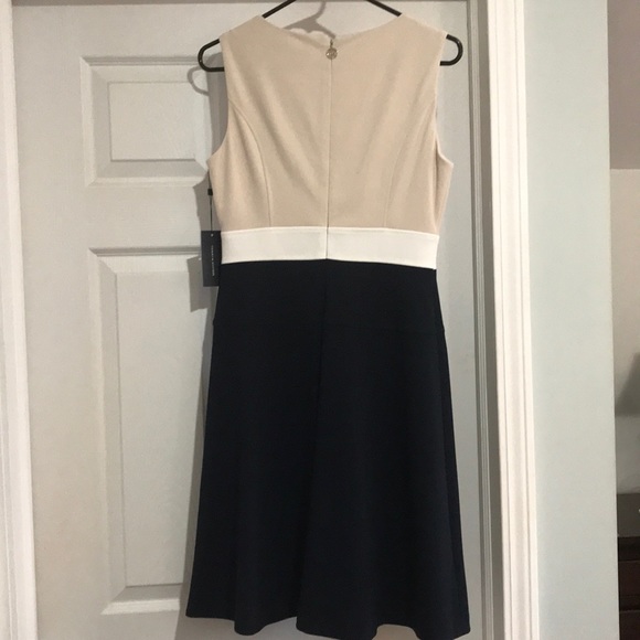 Tommy Hilfiger Dress, size 6 - Picture 6 of 7